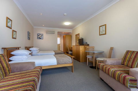Eastgate On The Range Motel - Broome Tourism 6