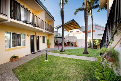 Glenmore Tavern - Broome Tourism 9