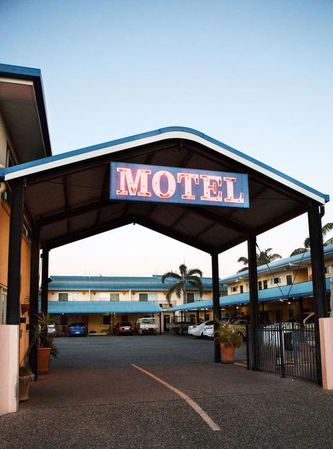 Glenmore Tavern - Broome Tourism 18