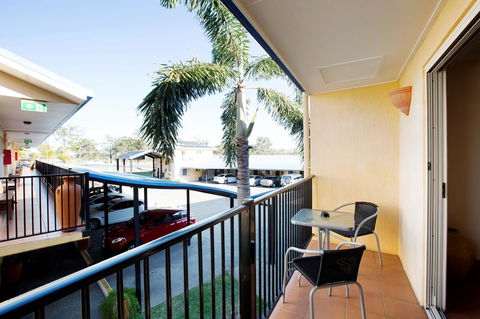 Glenmore Tavern - Broome Tourism 10