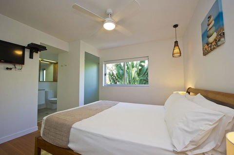 Maggies Beachfront Apartment 13 - Broome Tourism 16