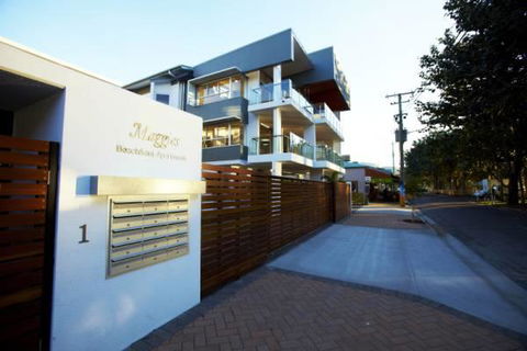 Maggies Beachfront Apartment 13 - Broome Tourism 2