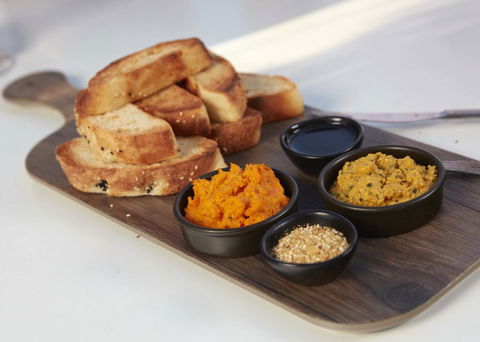 The Point Brisbane Hotel - Broome Tourism 7