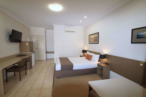 Midlander Motor Inn - Broome Tourism 24