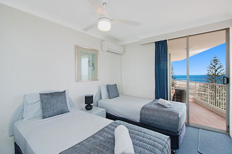 Meridian Tower Kirra Beach - Broome Tourism 4