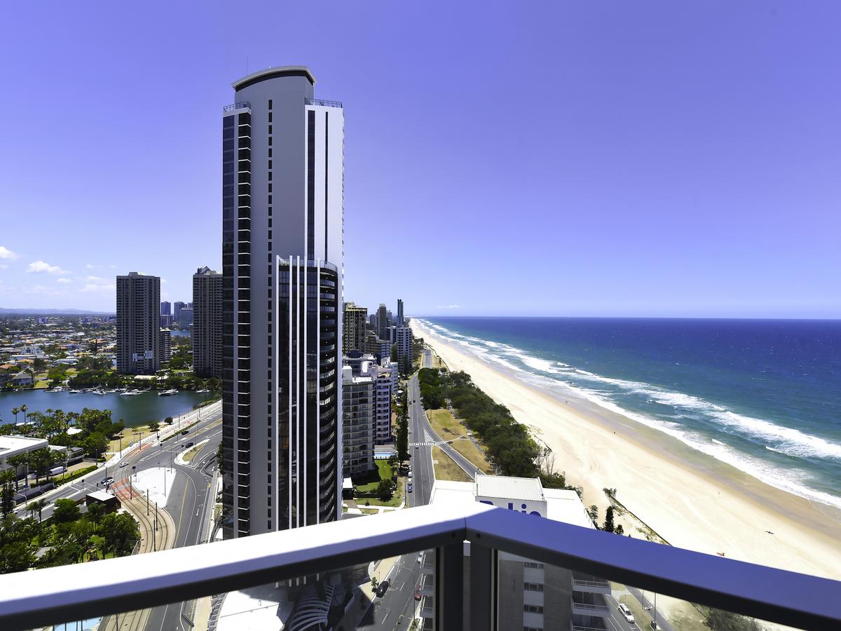  Broome Tourism