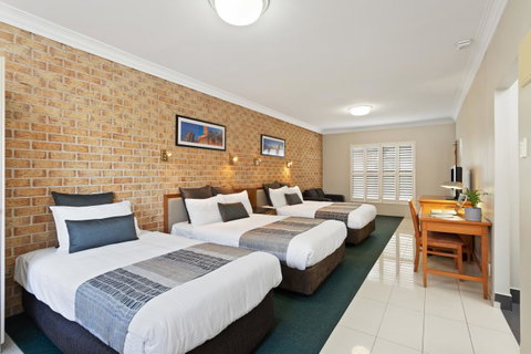 Coopers Colonial Motel - Broome Tourism 9