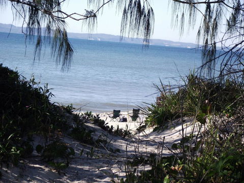 LISTEN TO THE SURF From Rickman Pde, Woorim - Broome Tourism 4