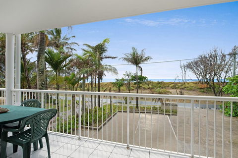 LISTEN TO THE SURF From Rickman Pde, Woorim - Broome Tourism 0