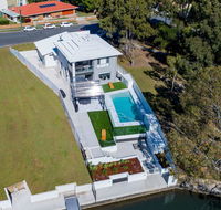 Stunning Canal Home Oh So Close To The Waterfront - Broome Tourism