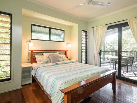 Billa Blue By Discover Stradbroke - Broome Tourism 0