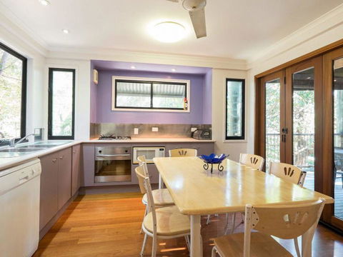 Billa Blue By Discover Stradbroke - Broome Tourism 7