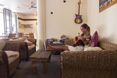 Manta Lodge YHA & Scuba Centre - Broome Tourism 4