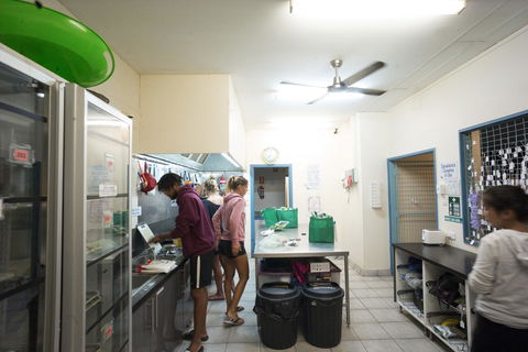 Manta Lodge YHA & Scuba Centre - Broome Tourism 6