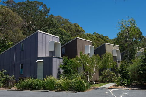 Allure Stradbroke Resort - Broome Tourism 1