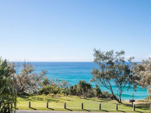 First Point Down By Discover Stradbroke - Broome Tourism 12