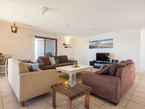 First Point Down By Discover Stradbroke - Broome Tourism 5