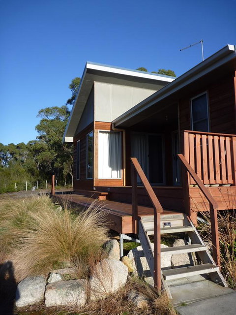 Yakkalla Holiday Cottage - Broome Tourism 4