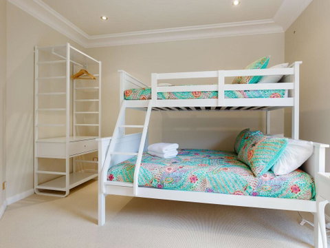 'Baylife Villa' 4a Warruga St - Large Home With WIFI, Netflix, Aircon, Linen & Spectacular Views - Broome Tourism 1