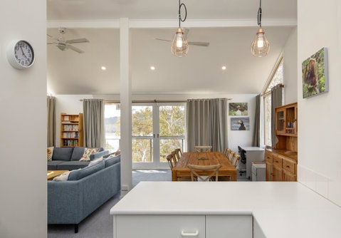 'Matilda' - Spacious & Centrally Located With Great Lake Views - Broome Tourism 2