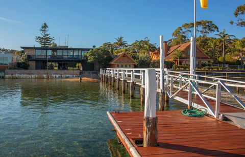 'Southwind' On Main Street - Broome Tourism 0