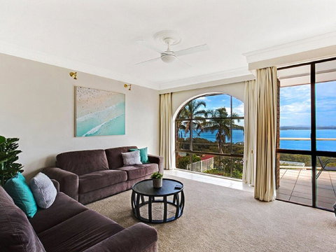 'The Bay', 25 Wallawa Rd - Huge Home With Aircon, Spectacular Views & Chromecast - Broome Tourism 2