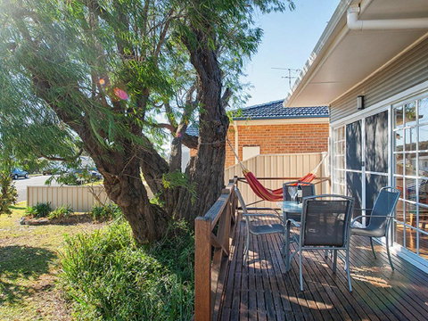 'The Croft' 11 Boulder Bay Rd - Cosy Beach House With Aircon & Only 270m To The Beach - Broome Tourism 1
