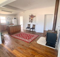 'The Wattles' - True Country Escape Near Wineries - Borenore - Broome Tourism