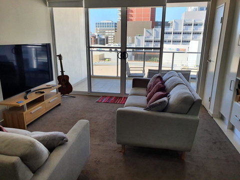 (just Listed) Bolton St 1br 350m Walk To Newcastle Beach +++ Wifi End Eand - Broome Tourism 1