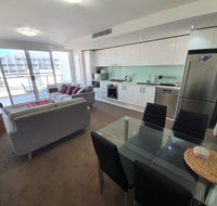 just listed Bolton St 1br 350m walk to Newcastle beach  Wifi end Eand - Broome Tourism