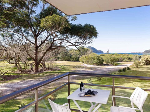1 'Intrepid', 3 Intrepid Close - Amazing Views Of Shoal Bay, Only 100m From The Beach - Broome Tourism 0
