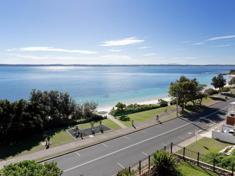 1 'Kiah', 53 Victoria Parade - Stunning Views, Wifi, Aircon, Just Across The Road To The Water - Broome Tourism 2