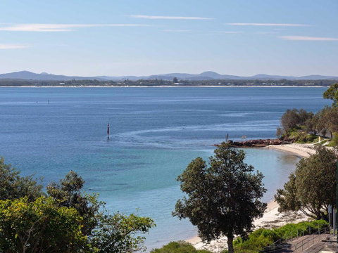 1 'Kiah', 53 Victoria Parade - Stunning Views, Wifi, Aircon, Just Across The Road To The Water - Broome Tourism 3