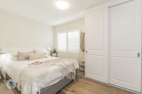1 Bdrm Manly Beachside Apt With Parking - Broome Tourism 2