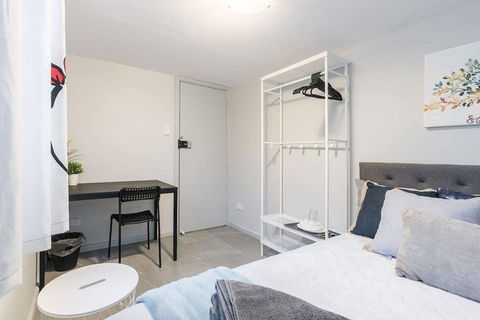 1 Double Quaint Grannyflat Private Room Near Public Transport - SHAREHOUSE - Broome Tourism 1