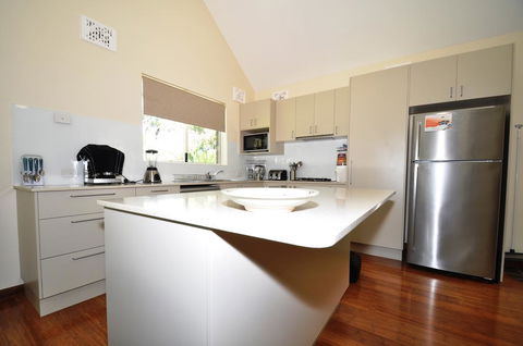 11 Barkala St. Dalmeny - Broome Tourism 2