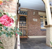 123 Hill St Heart of Orange Double Brick - Broome Tourism
