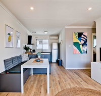 2 Bedroom Apt In Glenelg With Air-Con