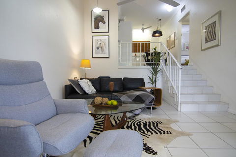 2 Bedroom Close To CBD - Broome Tourism 0