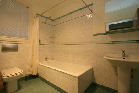 2 Munyang Street, Jindabyne - Broome Tourism 2