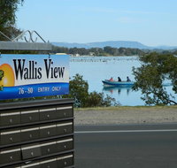 26 Wallis View - Opposite the Lake - 3 Bedroom Apartment - Sleeps 8 - Broome Tourism