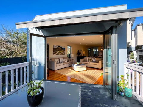 Delux Camberwell Sunny Townhouse - Broome Tourism 2