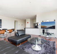 3-Bed Apartment with Parking Near Parks and Dining - Broome Tourism