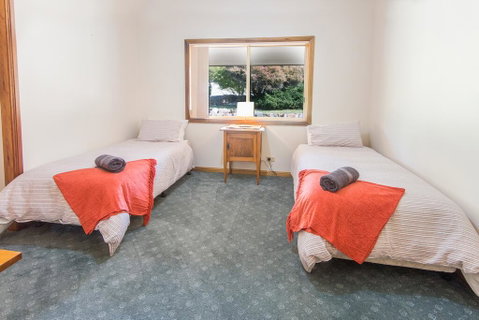 32 Zachary Drive Farm Stay Iconic Water Views - Broome Tourism 3