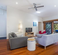 33 Bangalow - Narrawallee's Beautiful Bungalow - Broome Tourism