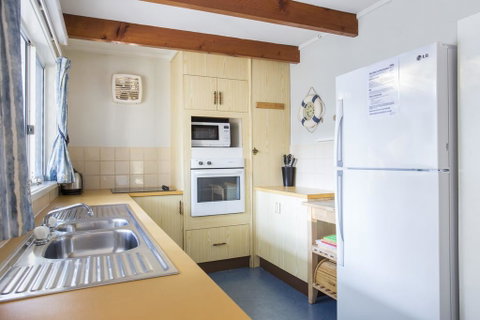 45 Golf Ave - Superb Location - Broome Tourism 2
