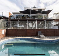 5 bedroom with POOL and Studio Vues Relaxantes - Broome Tourism