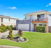 53 Northbeach Place Mudjimba - Broome Tourism