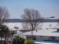 6 'Tradewinds' 110 Victoria Parade - excellent CBD location with water views