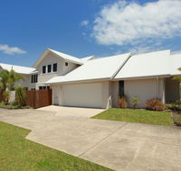 60 Beachway Parade Marcoola 500 BOND Linen supplied - Broome Tourism